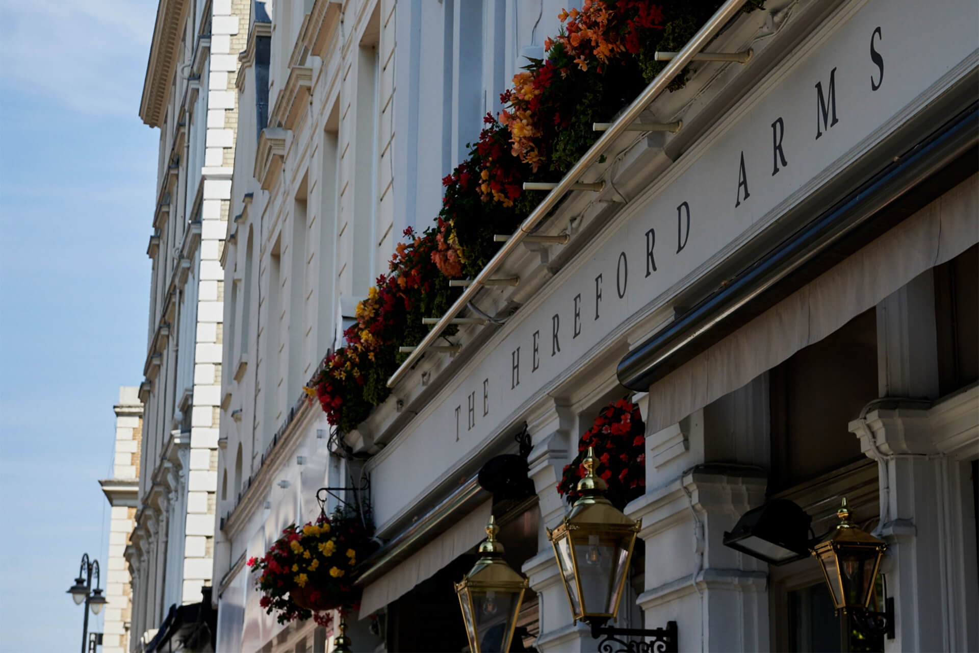 The Hereford Arms - Fuller's Pub and Restaurant in South Kensington